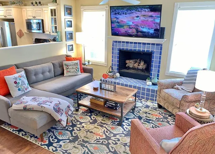 The Comforts' Inn: Mountain Escape Holiday home *