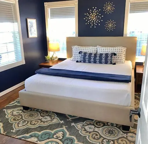 The Comforts' Inn: Mountain Escape *